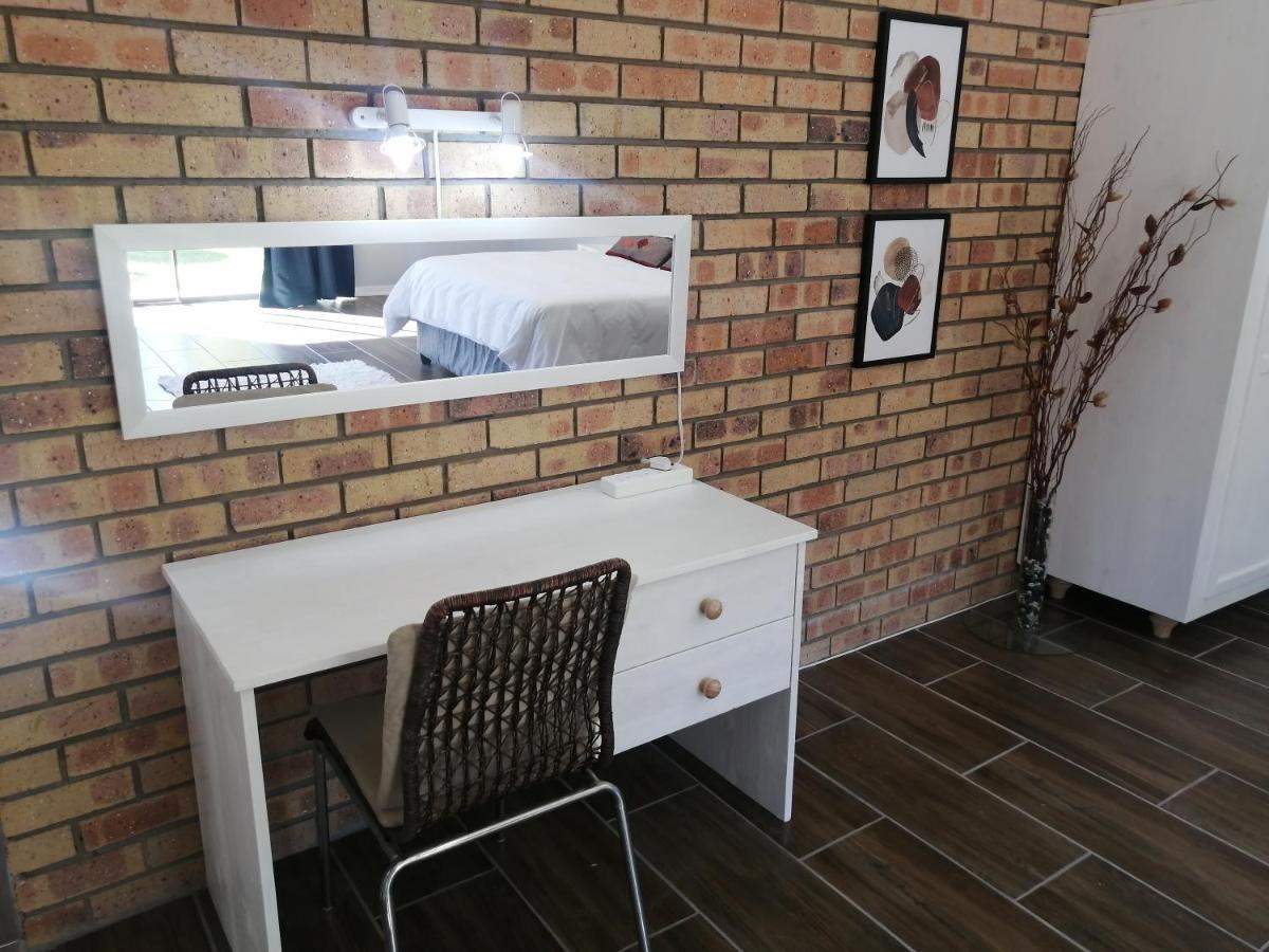 Easy Inn Guesthouse Welkom Extérieur photo