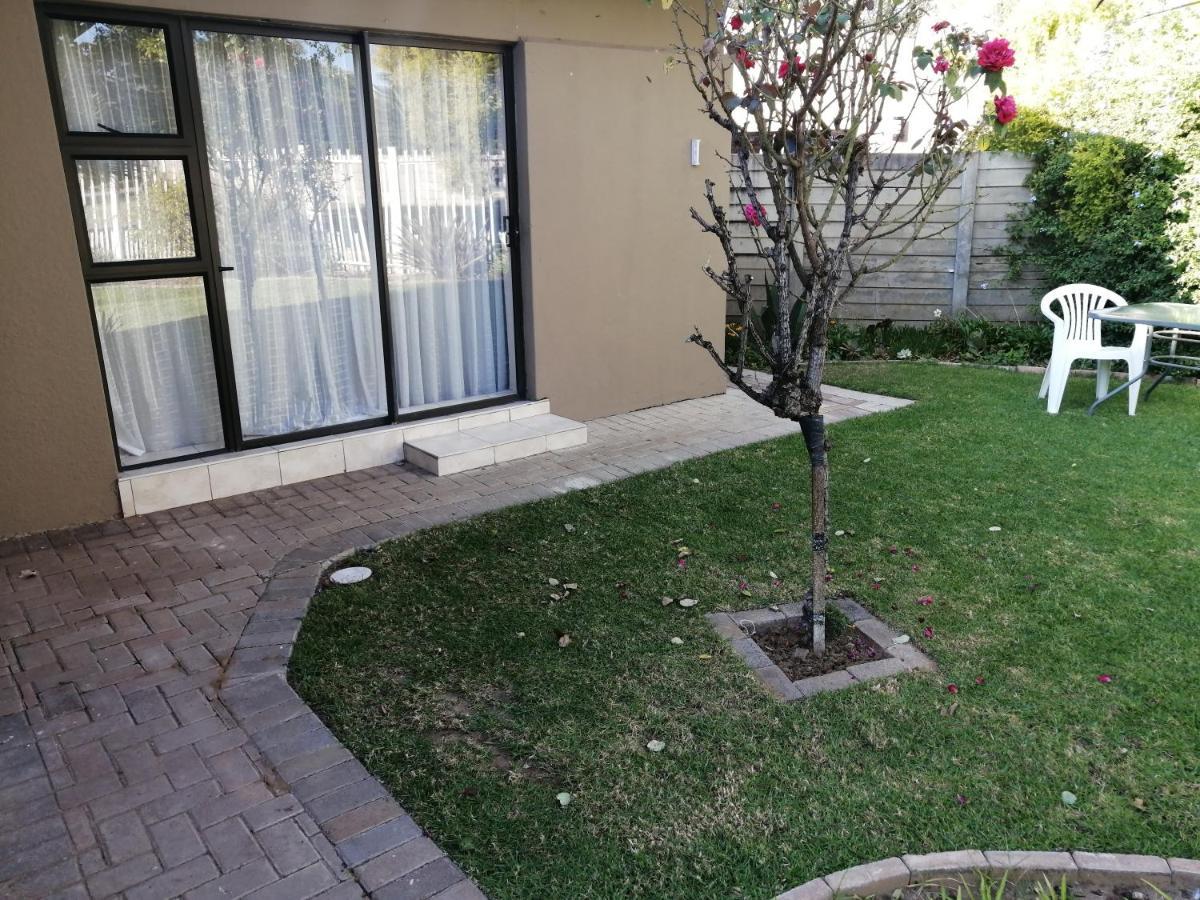 Easy Inn Guesthouse Welkom Extérieur photo