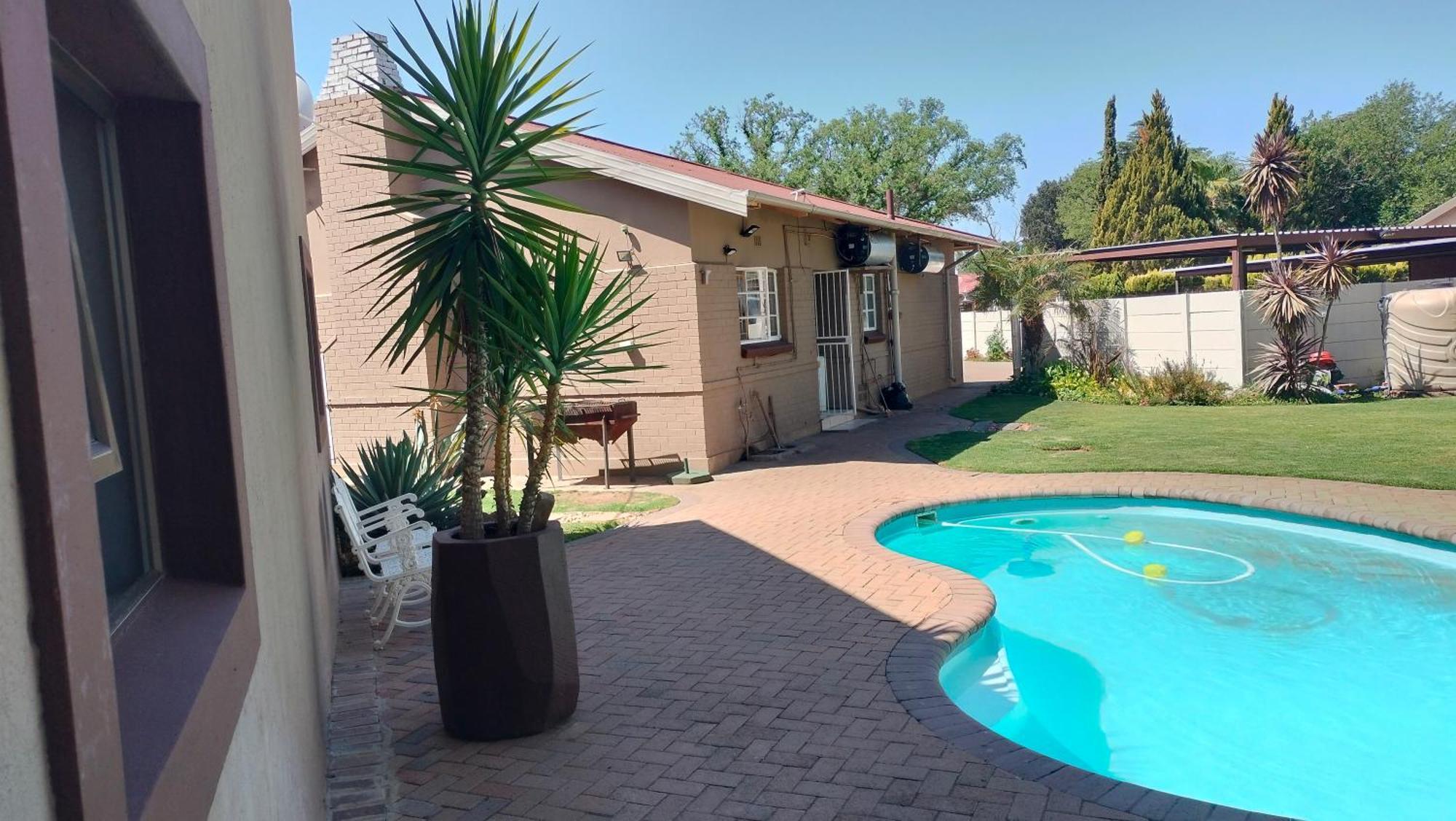 Easy Inn Guesthouse Welkom Extérieur photo